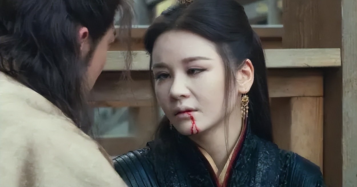 6年过去,拿了王晶9部电影的资源,但邱意浓只学会了"秀身材"?