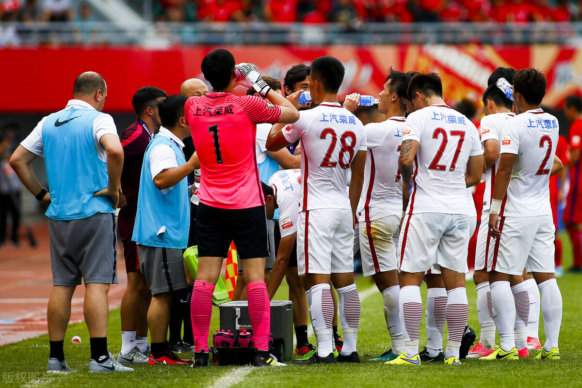 为什么要4年一次世界杯(为什么大多数球员希望世界杯每四年一届呢？)