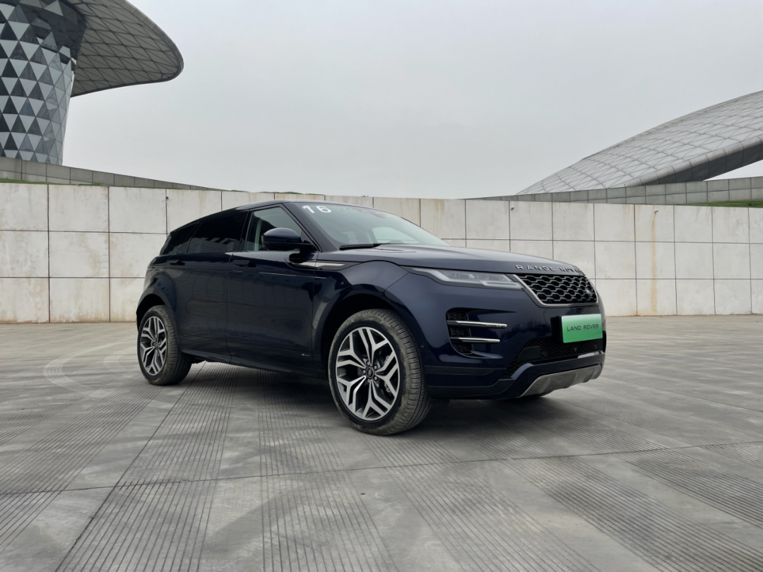 试驾揽胜极光L P300e：44万这个价，它值吗？