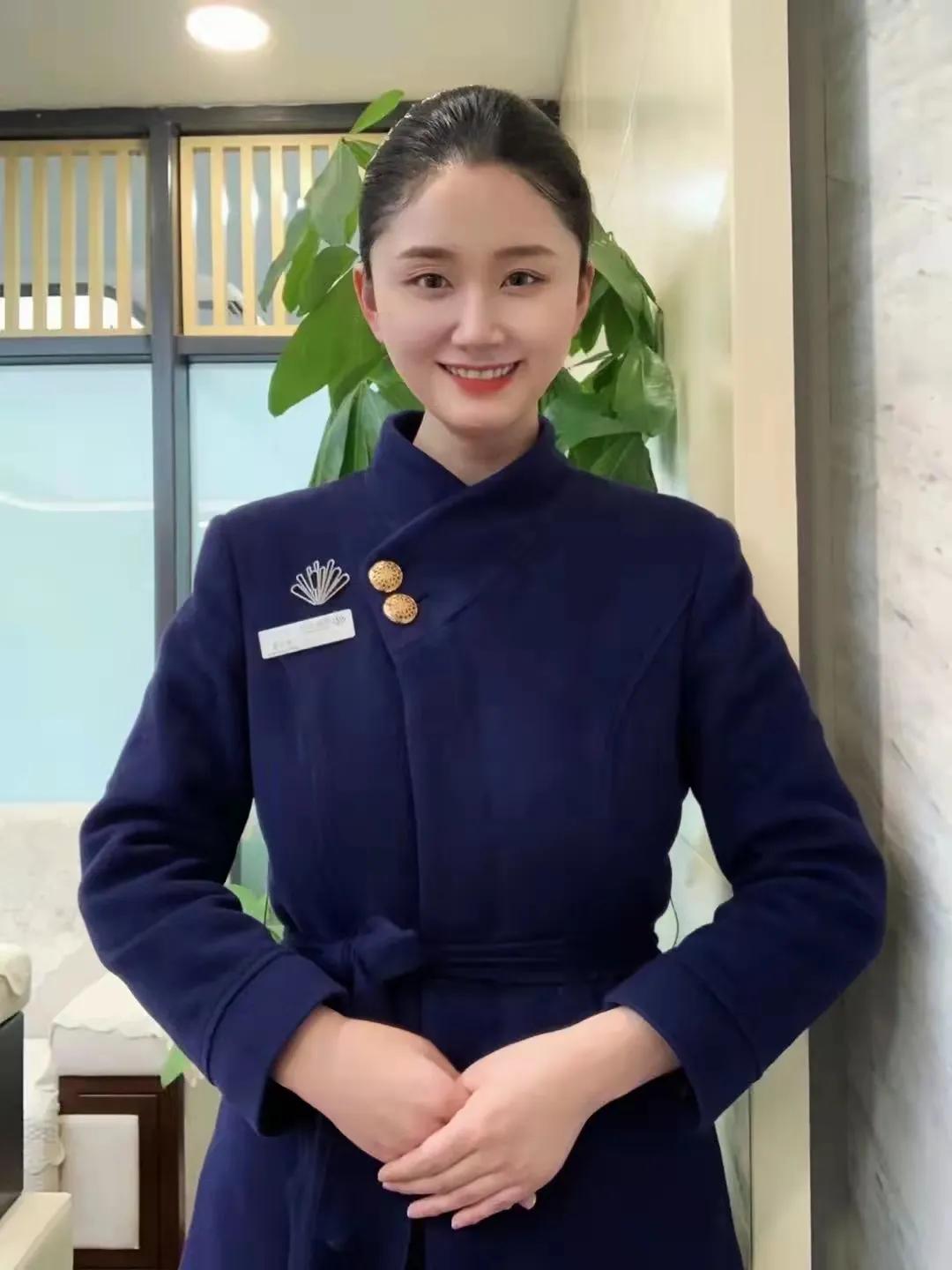 空乘学校都收什么学生？好就业吗？