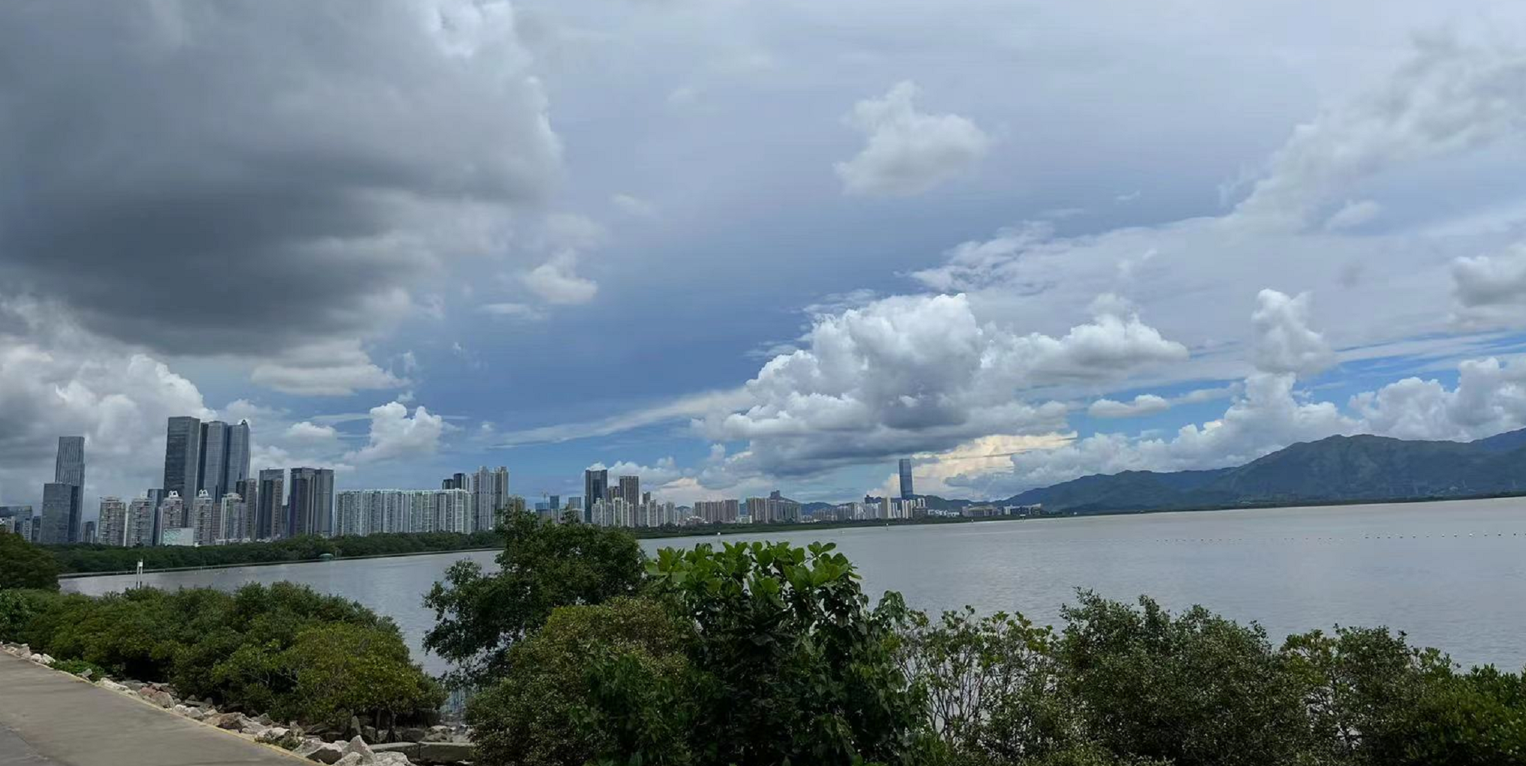 持续高温：长江、嘉陵江、洞庭湖口“渴”了｜光热发电概念上火