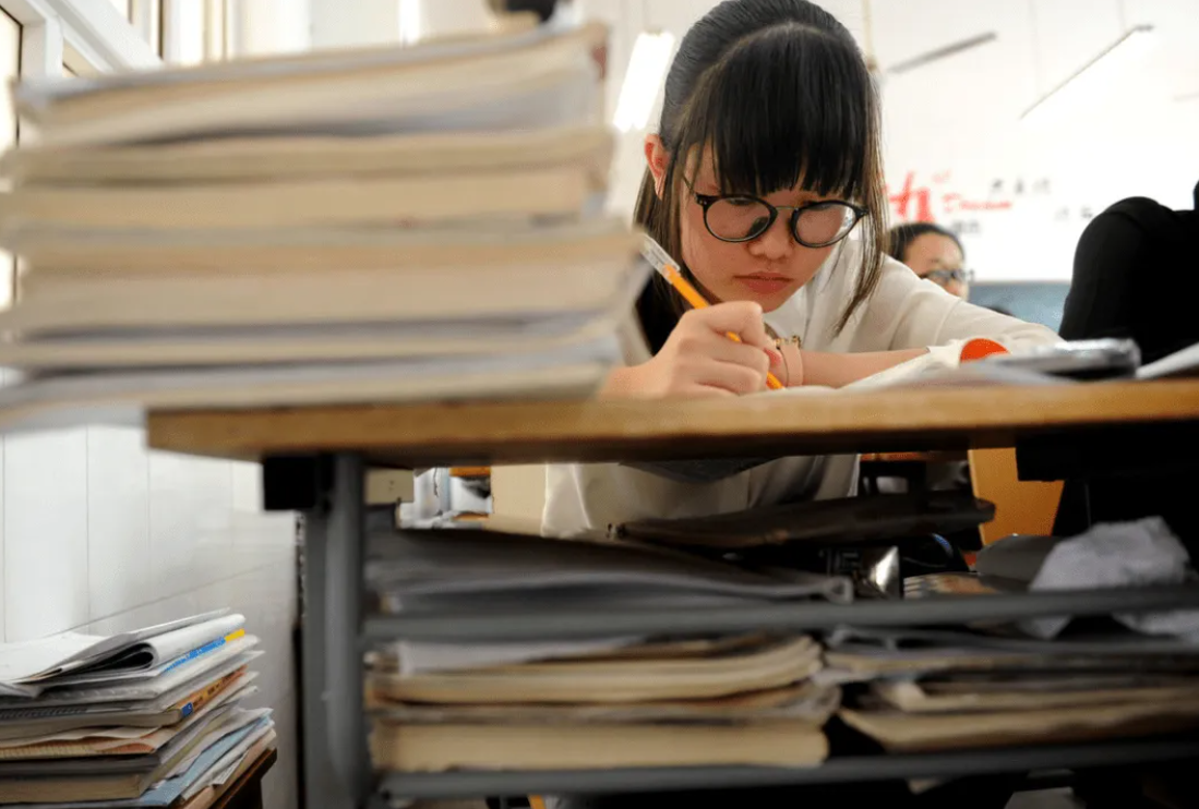 学生想上985、211大学，各科分数达到多少能上岸？班主任给出答案