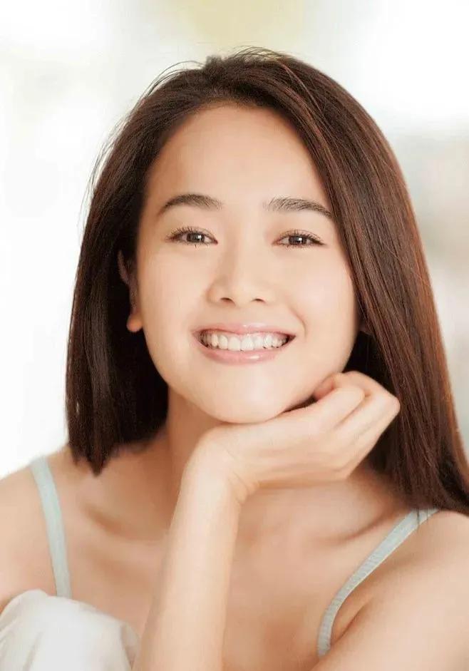 左小青，年轻时真漂亮