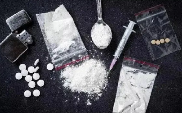 2009年，女学霸为爱拒供黑人男友，被判枪决后哭着向父母表示忏悔