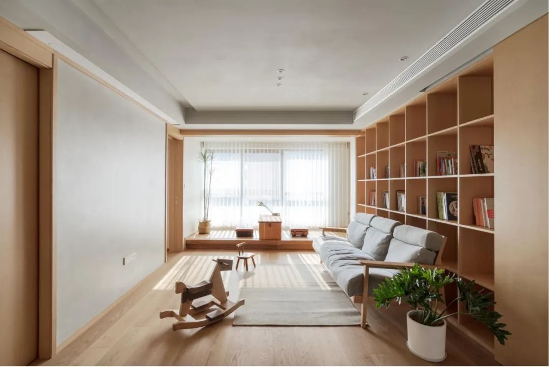 130m²原木和微水泥：这个显大又显通透的禅意之家，美到我了