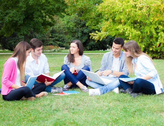 大四学生如何规划未来，选择考研还是直接参加工作，哪个更好？