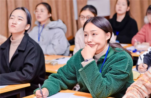 教资考试“新门槛”，中小学教师应具备本科学历，专科没机会了？