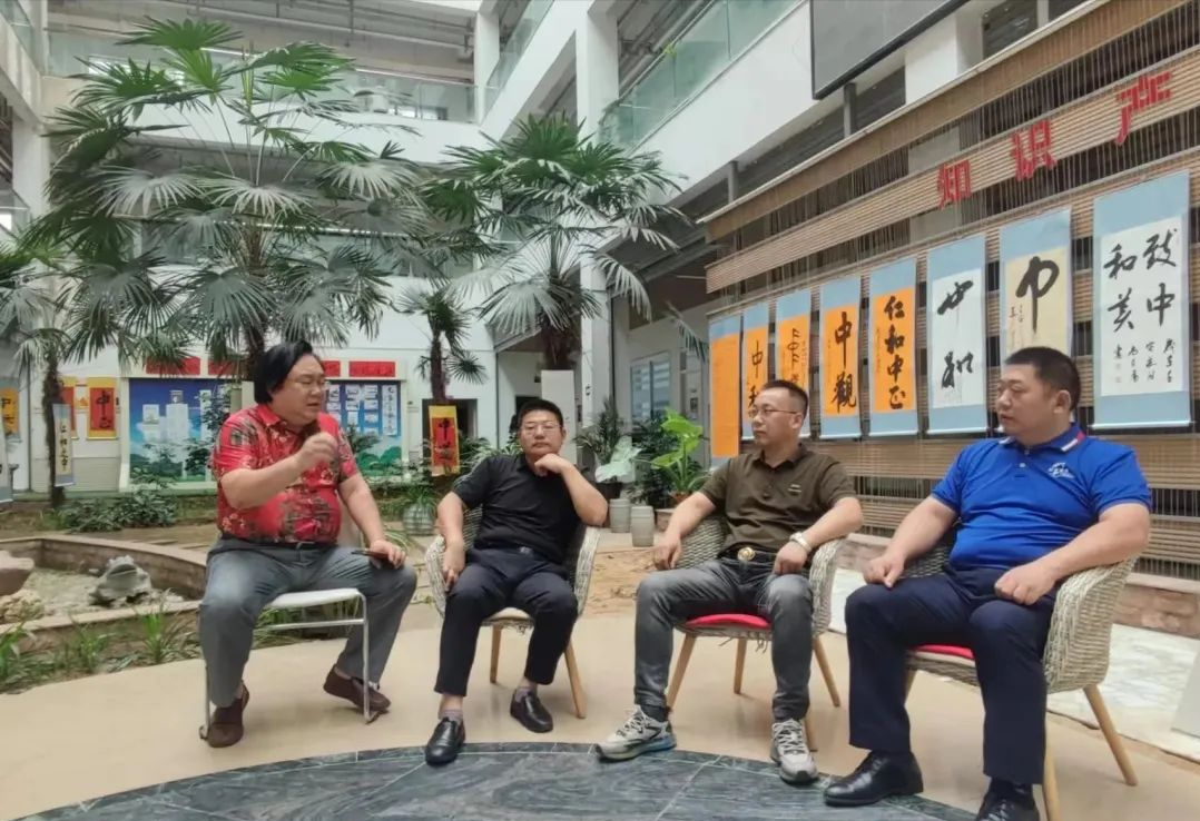 中文化书法展在郑州双零楼举行