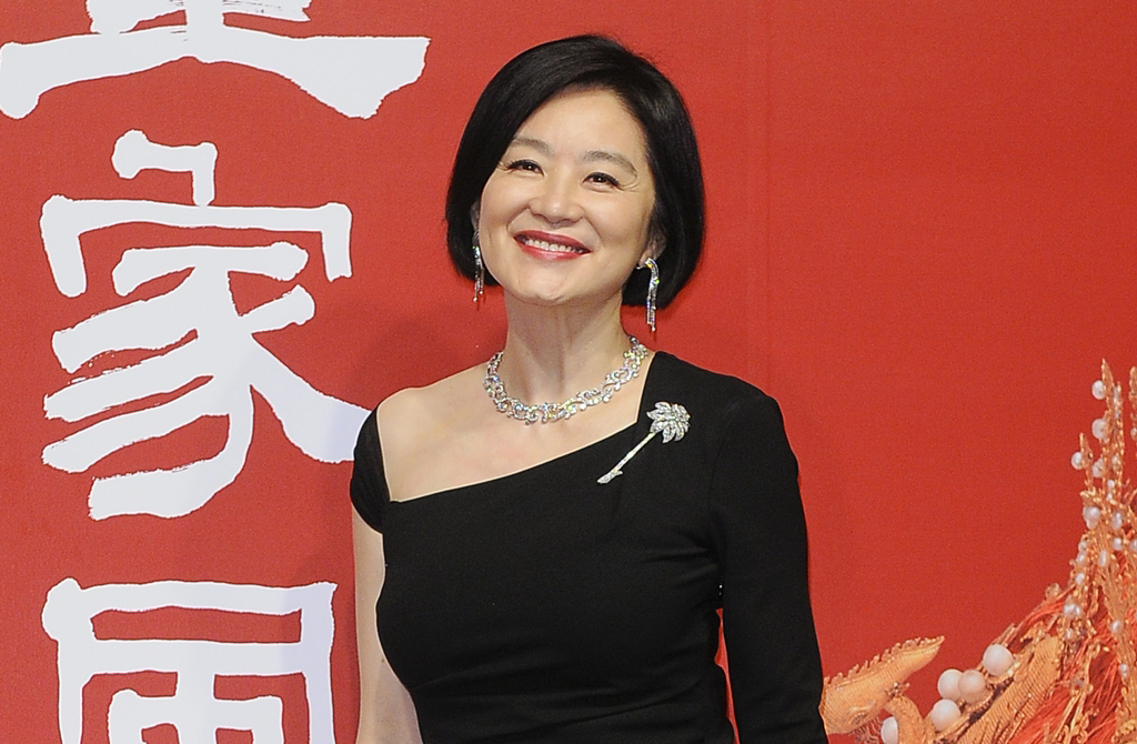 林青霞9亿豪宅如迷宫，房间安装防弹玻璃，致灭火困难连烧8小时