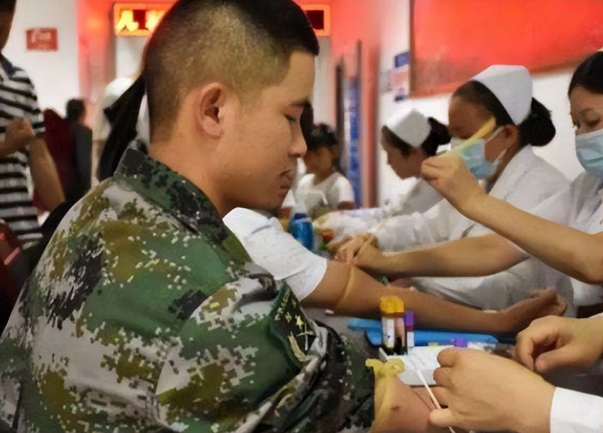 2022大学生征兵政策出台，5类人将无缘部队，想参军的学生要注意