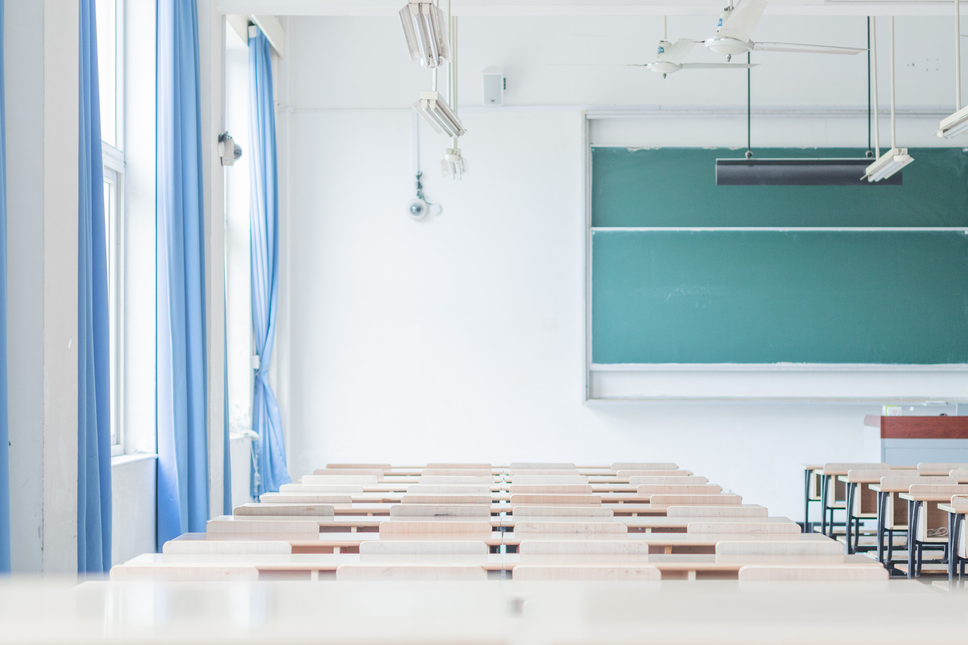 专升本成人高考（成人高考专升本考试难度大吗）