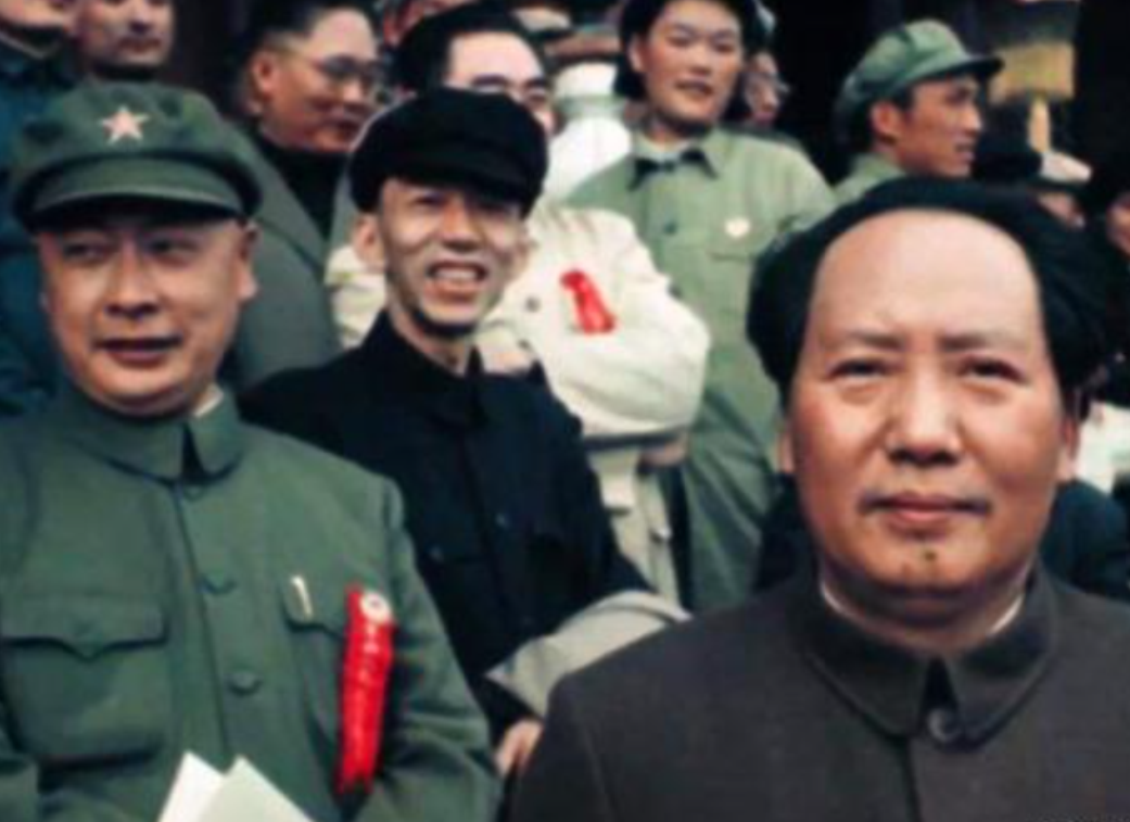三野战功第二，为啥元帅排名陈毅在四大野战军司令员中最低？