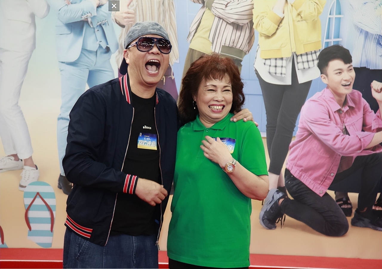 女演员许思敏正式签约TVB，此前跑龙套30年！横店的龙套们该醒了