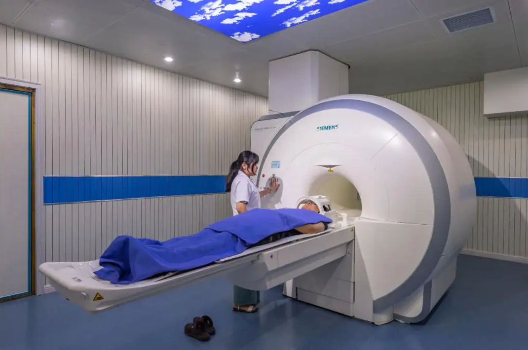 核磁共振为什么这么贵?机器里面到底有什么秘密?你有了解过吗?