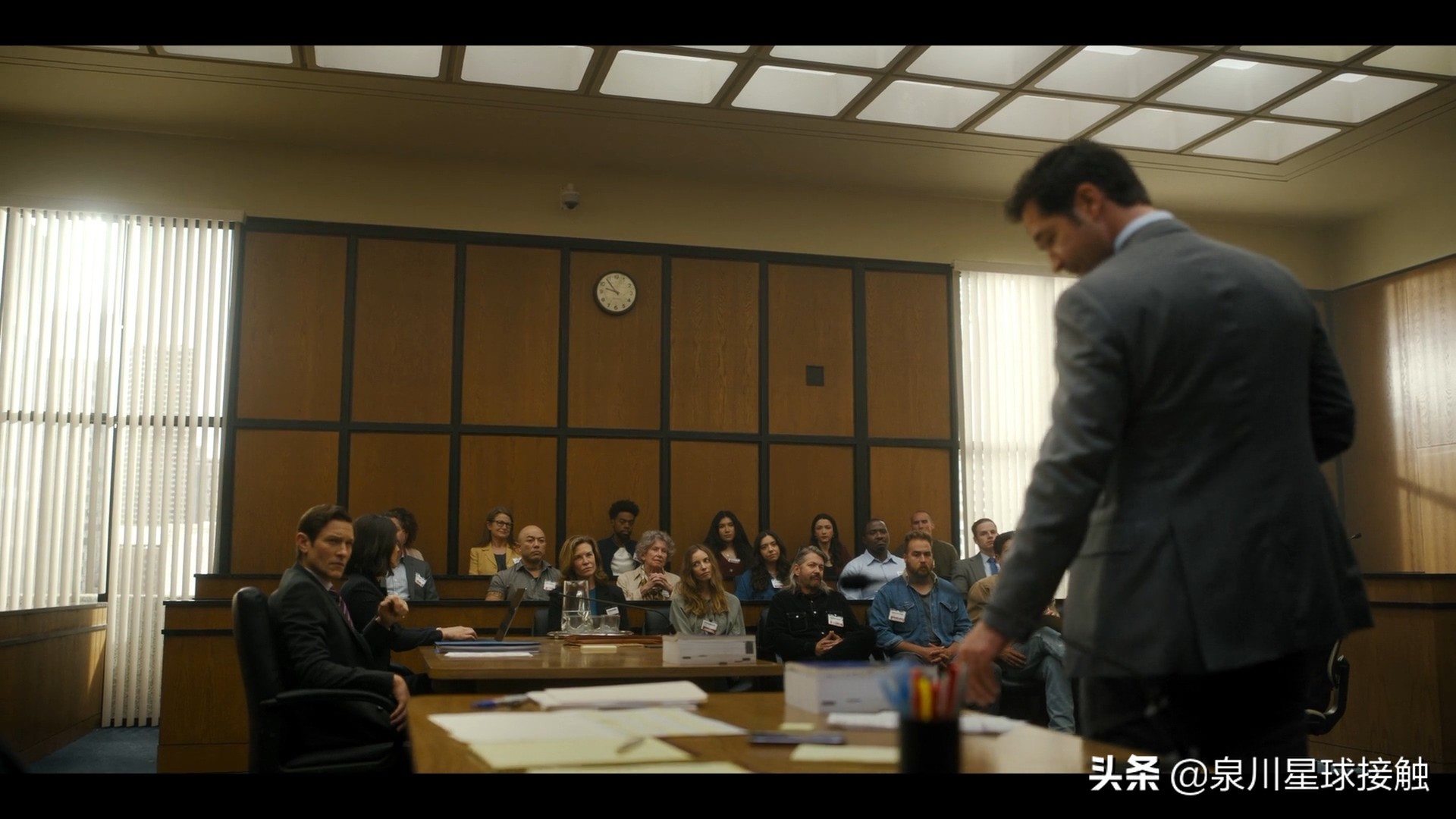 Netflix剧版《林肯律师》引开来，对美国陪审员制度的解析和探讨