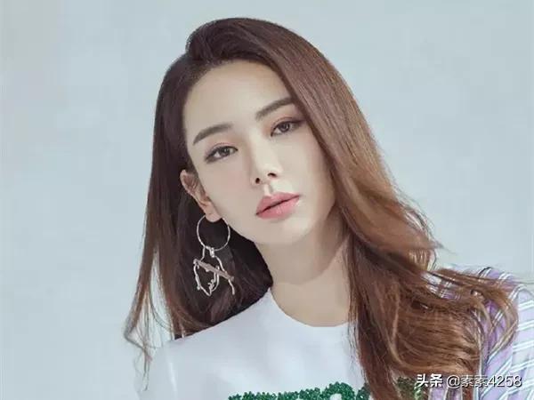 女明星妆前妆后的变化，效果立竿见影