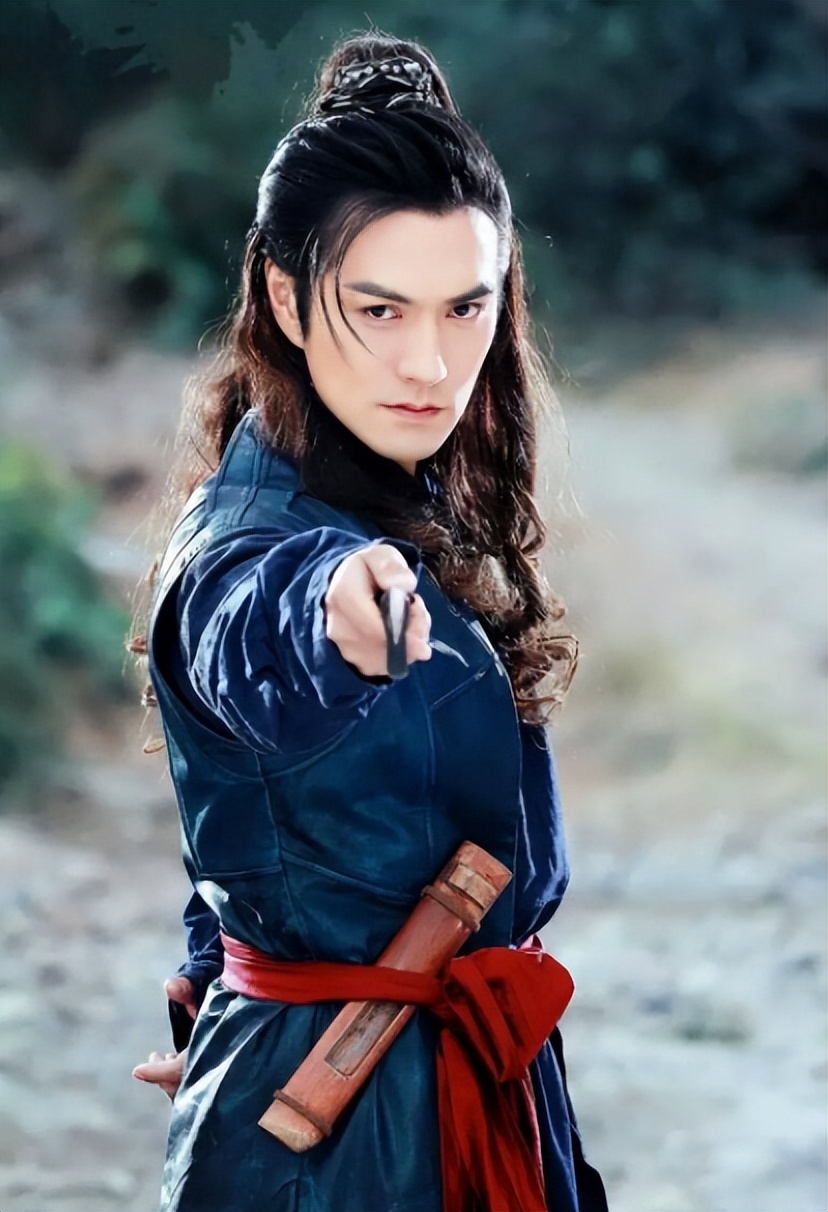 剑眉星目，风度翩翩，这10位男明星的长相，击中了国人审美