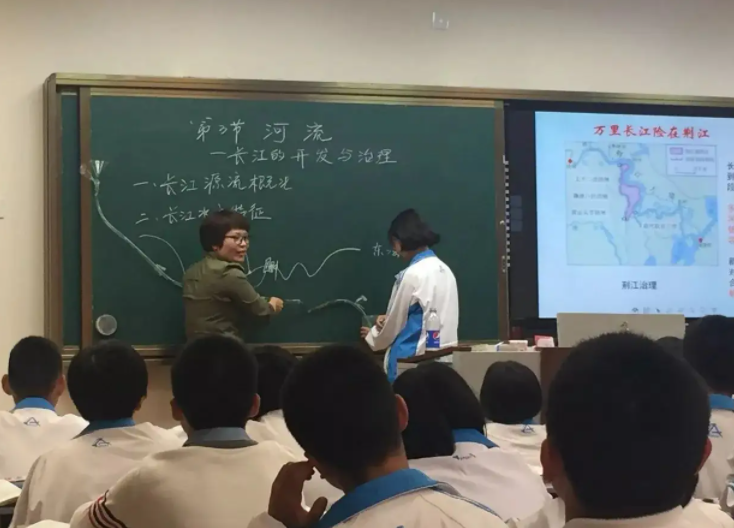 填志愿时的“伪文科”专业，不喜欢数学的高考生，务必慎重选择