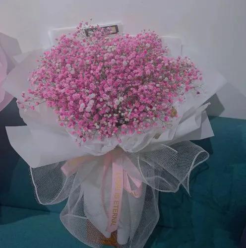 在学校的时候，当你回头看他，他是不是也在看你？