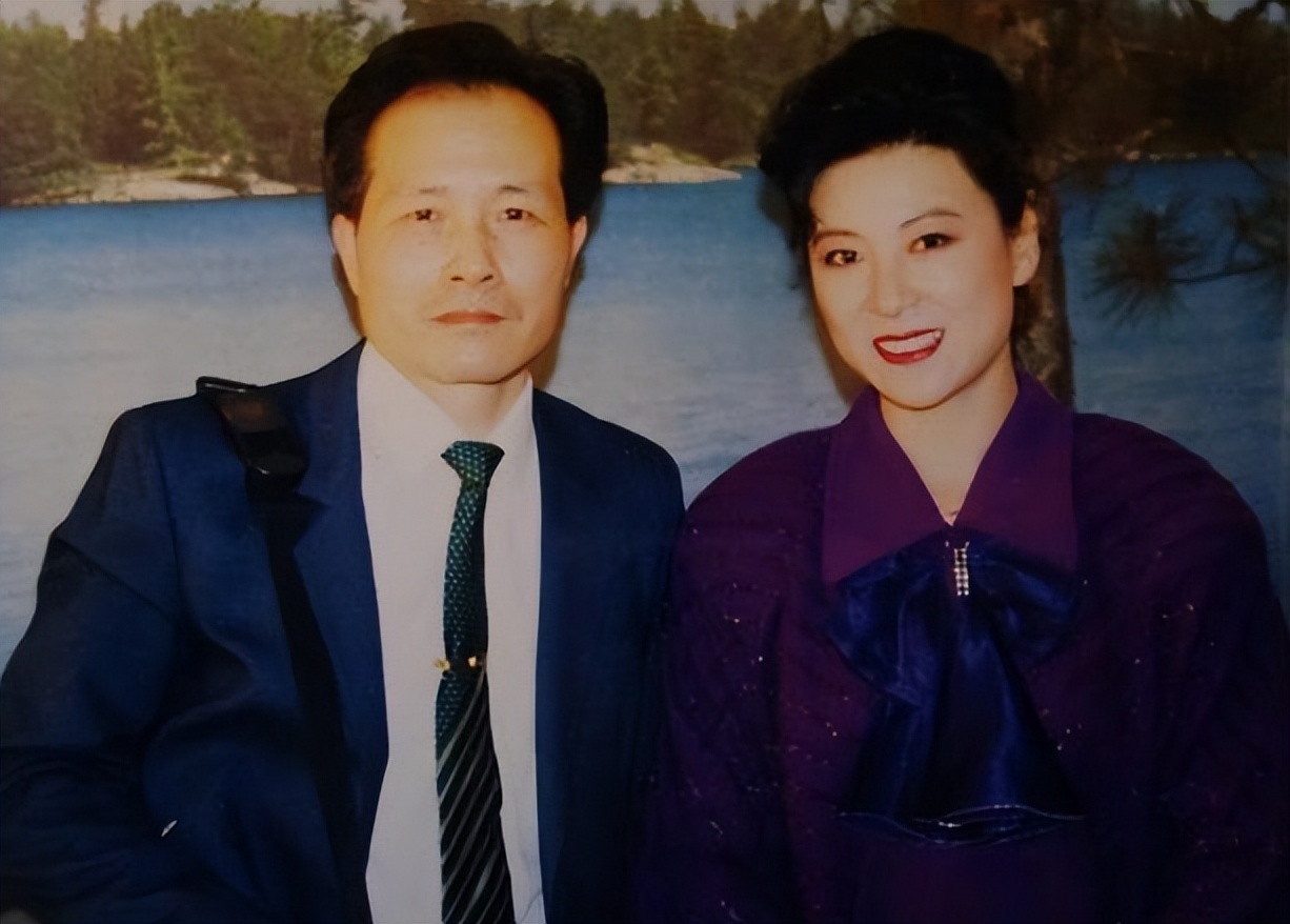 “天下第一嫂”王馥荔：丈夫为她写保证书，儿子王骁是最大的骄傲