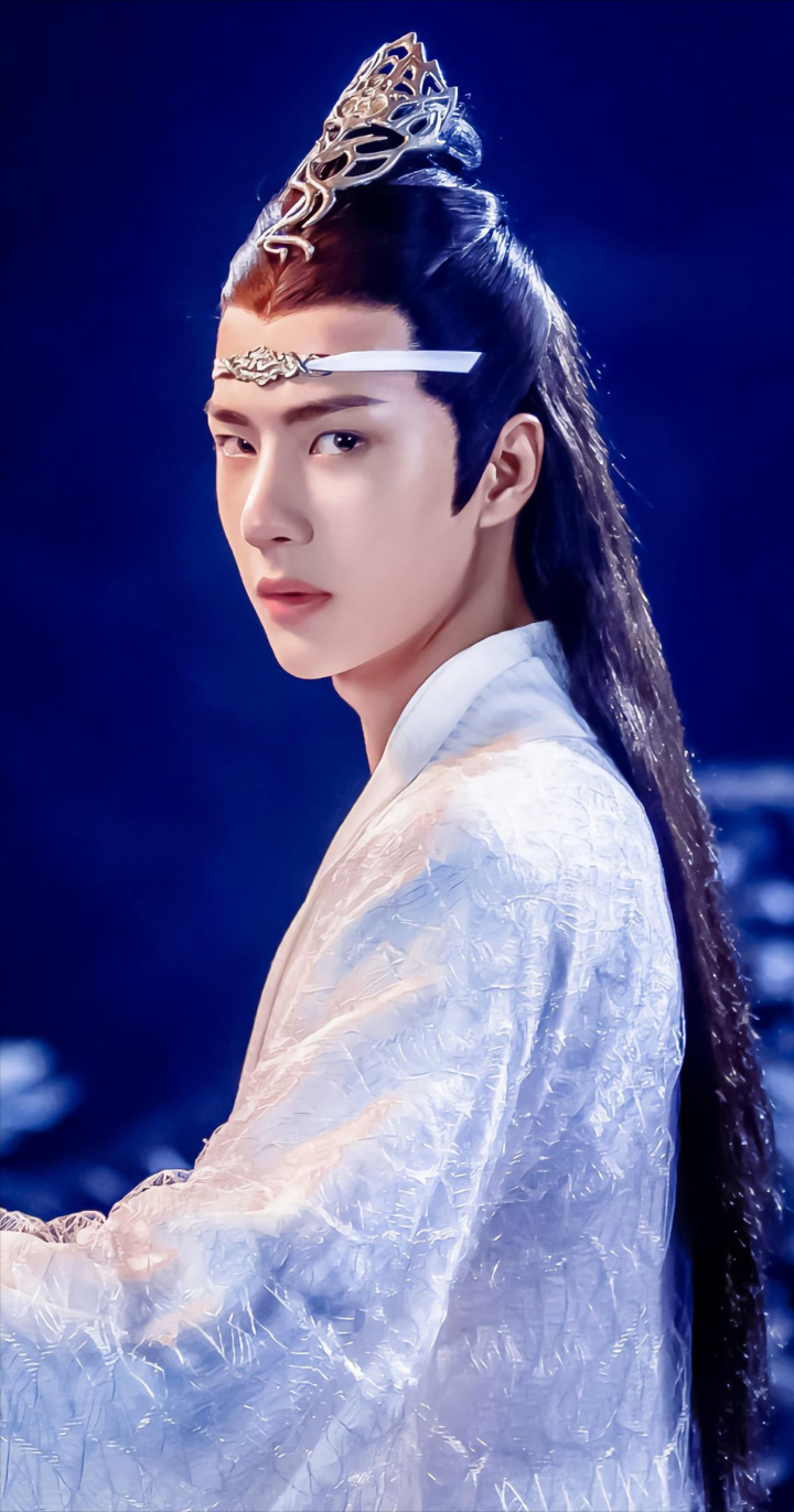 当今娱乐圈十大热门男星未来发展趋势预测：肖战或许“顶流”难保