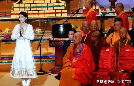怪不得李亚鹏会娶小19岁的妻子，看了他历届的女友，就全明白了