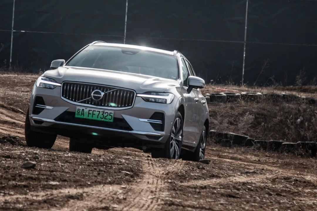 50万级性能天花板在哪?XC60 T8:看这里