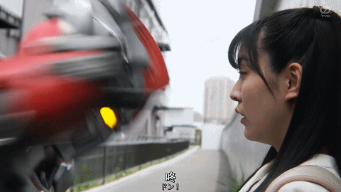 動漫界“最猛”壁咚名場面，對方毫不心動，且“害怕極了”