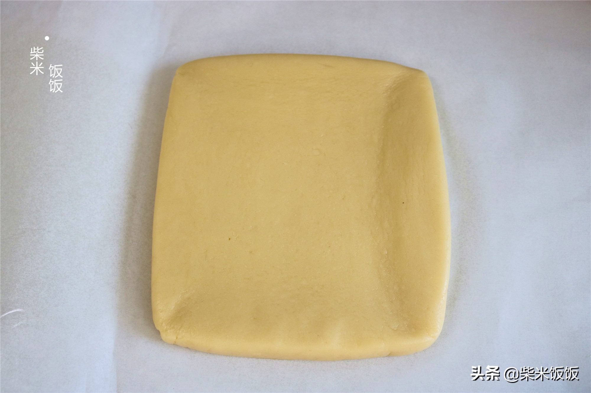 咬一口，酥掉渣，这款炼乳小方太好吃了，做法比面包蛋糕都简单