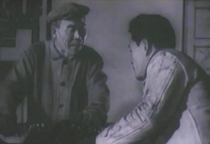 世界电影（0105）朝鲜电影《轧钢工人》（1972）剧照欣赏