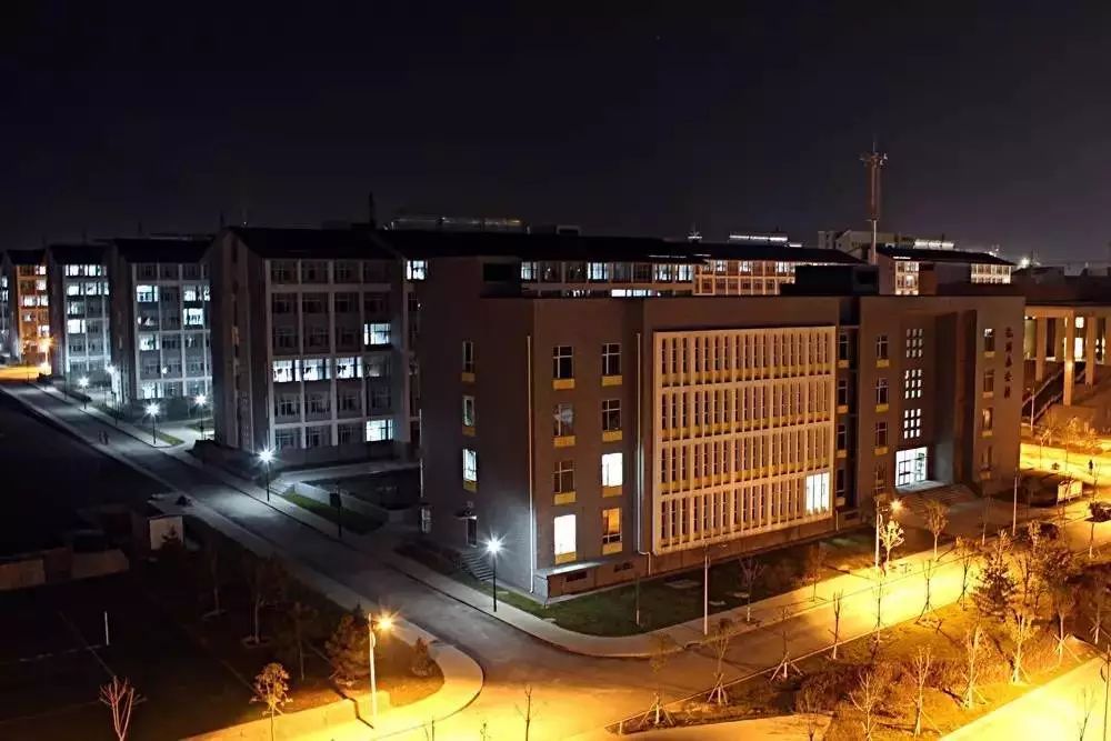 今天，全国热搜！总要去趟山西吧！