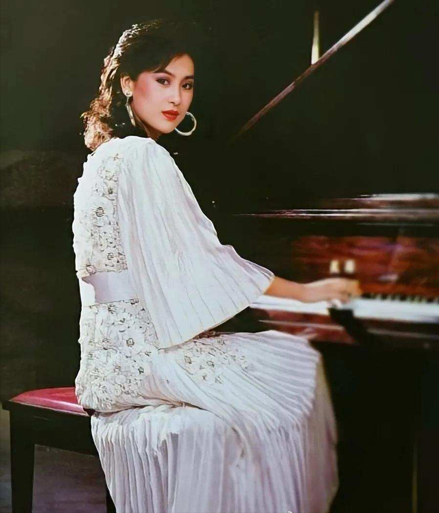 “第一代中国超模”叶继红：不逊色于港姐的美貌，堪称绝代佳人