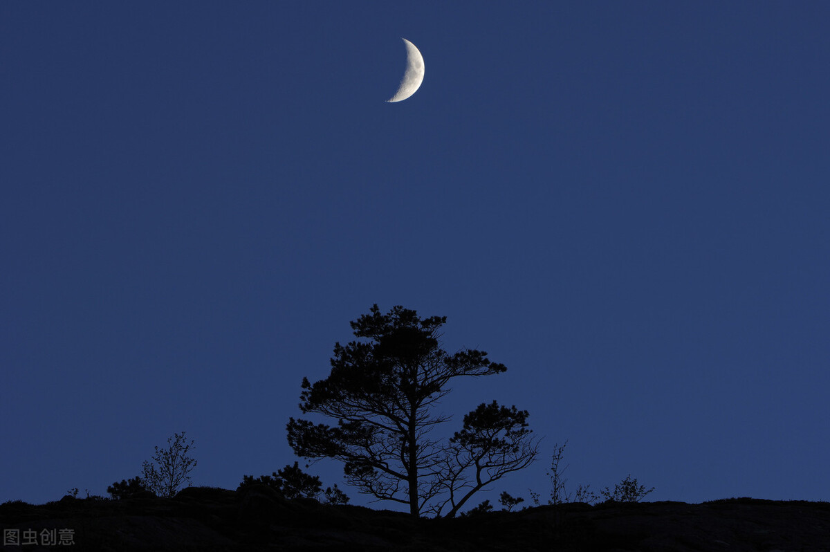 十首描写月亮的诗词,带你感受古人的浪漫