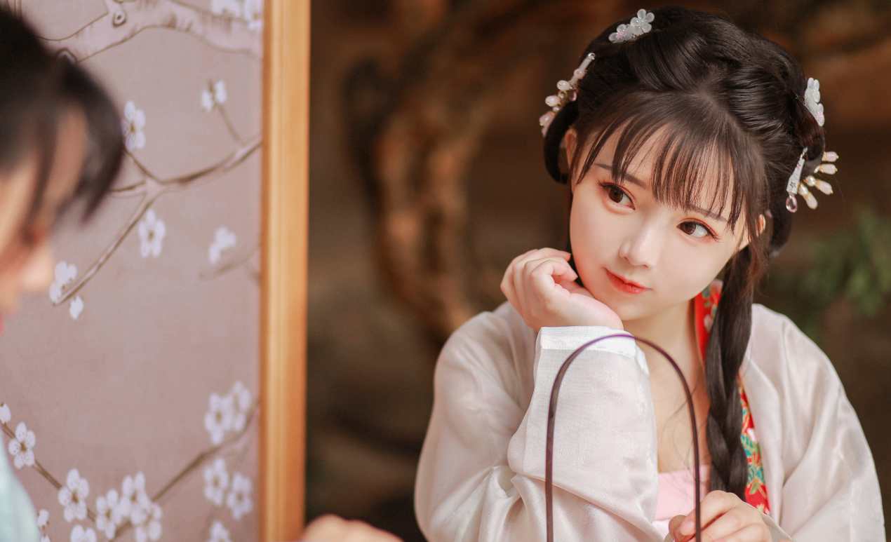 国服第一萝莉” 王奕萌Cos《狐妖小红娘》涂山苏苏一炮而红-哪边嗨
