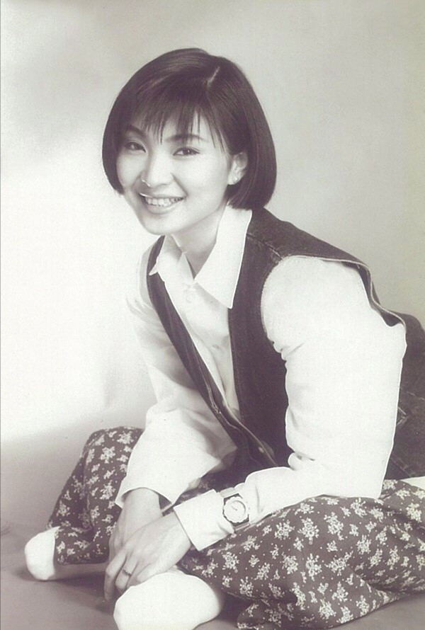 歌手陈红：退出歌坛嫁李军，离婚后对簿公堂声誉尽毁，人生太坎坷