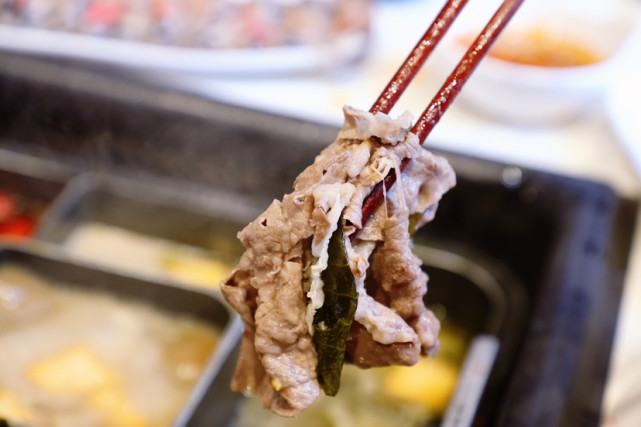 �ı�����ҵ�ġ���Ʒ���塱�ù˿ͻع��й��˳Է���ζ��