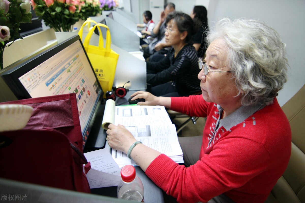 互联网观察：2022年2月教育平台类APP分析，前十名均在百万以上