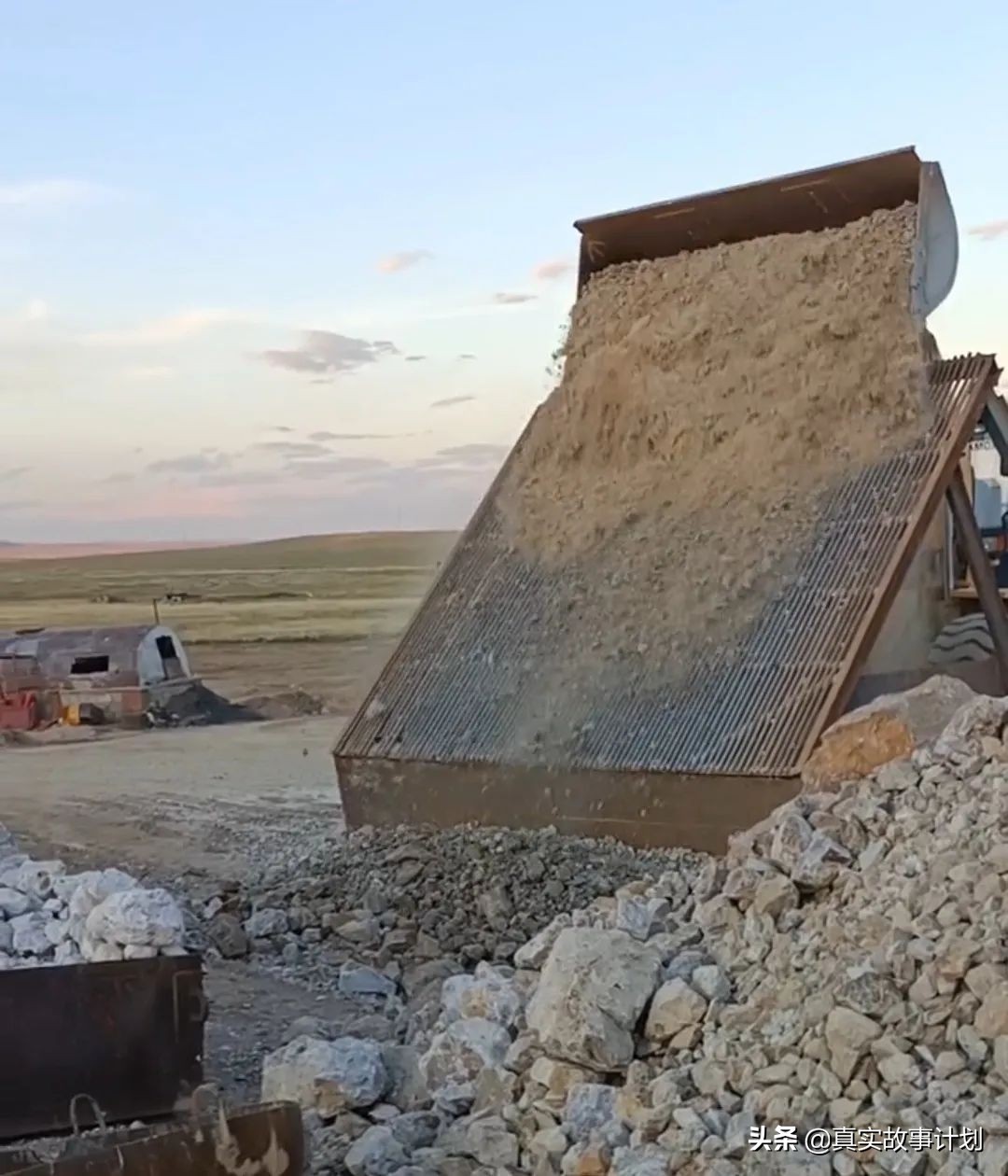 异国淘金自述：7名中国人穿过边境线，去蒙古挖矿，两年淘金梦碎