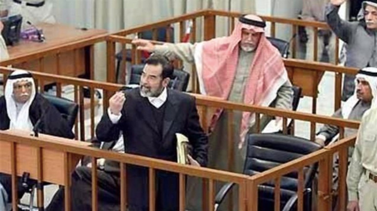 拉赫曼：将萨达姆送上绞刑架的法官，失去美军保护后结局有多惨？