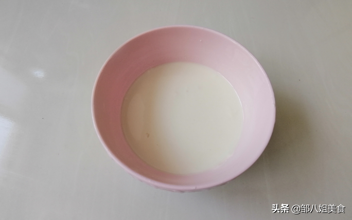 分享一种“万能脆皮糊”，炸啥都酥脆，不脱糊不回软，学会过年用