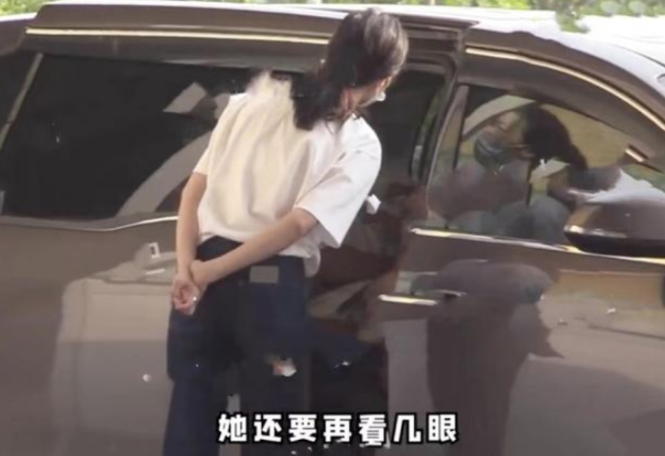 王傳君齊溪隱婚？兩人帶娃現身機場，女方離過婚孩子父親成謎