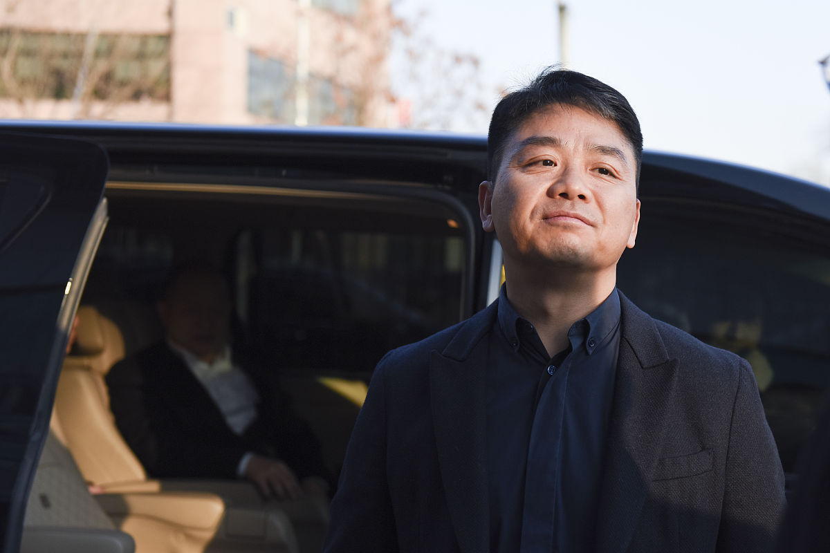 刘强东赌对了，马云看不上的业务，如今成了阿里的“心头刺”