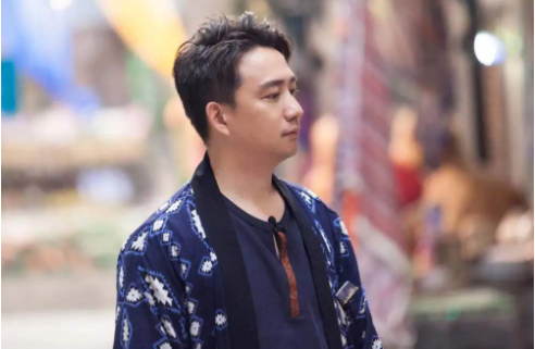 一把菜刀60万，一双日常鞋80万，明星们的生活到底有多奢侈？