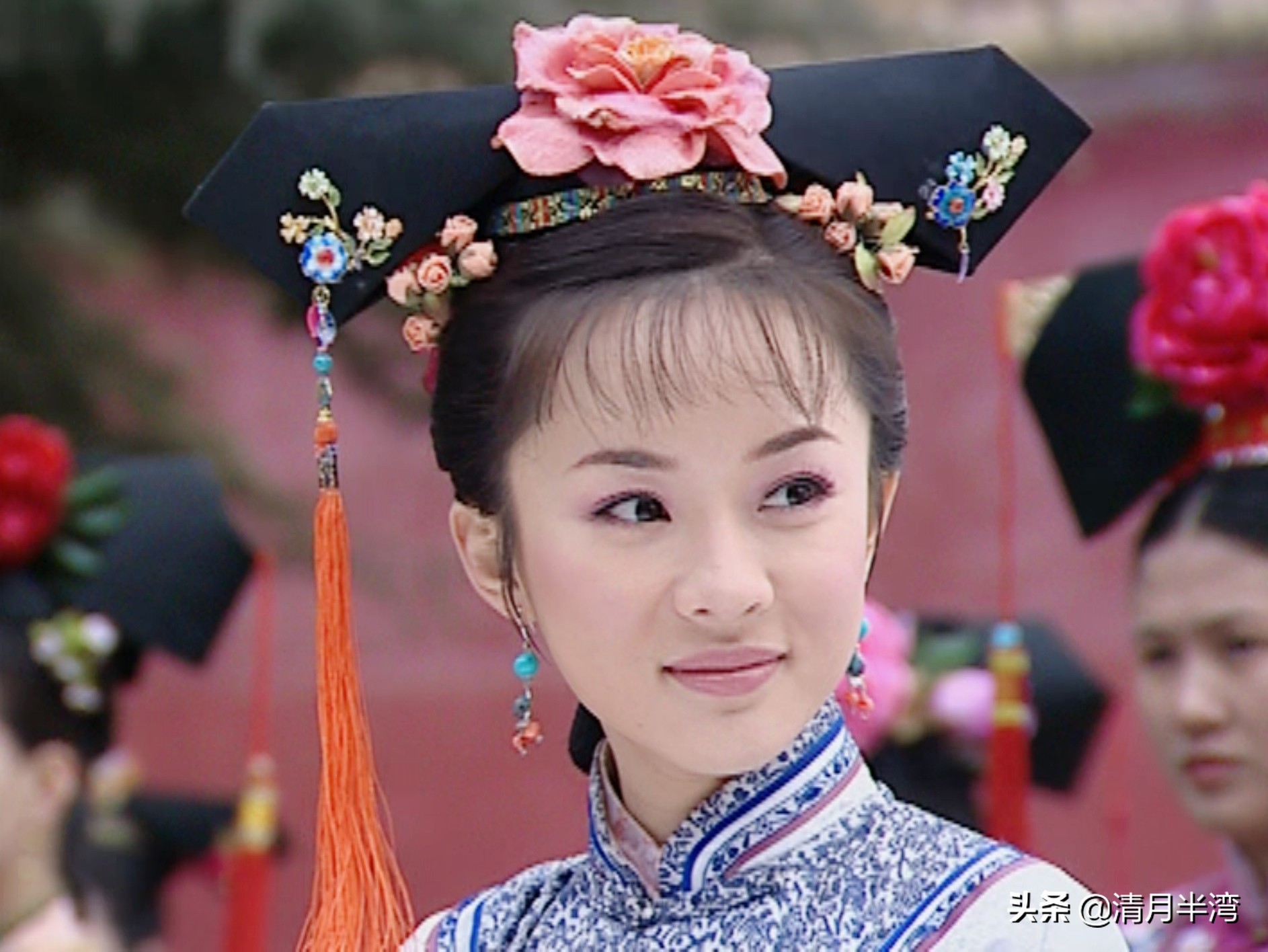 颜值高也不一定驾驭得了旗头装，能上清宫美人榜的，我只服这10位