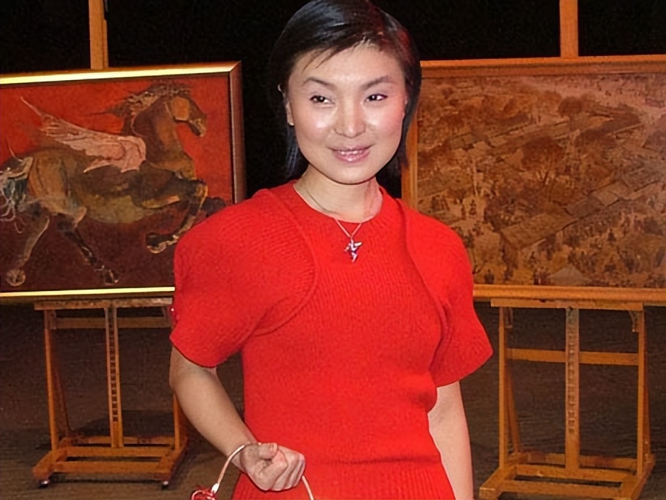 歌手陈红：退出歌坛嫁李军，离婚后对簿公堂声誉尽毁，人生太坎坷