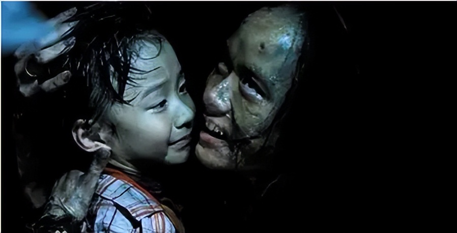 明明是美女，但为演戏都豁出去了！这10个女星的造型，个个辣眼睛