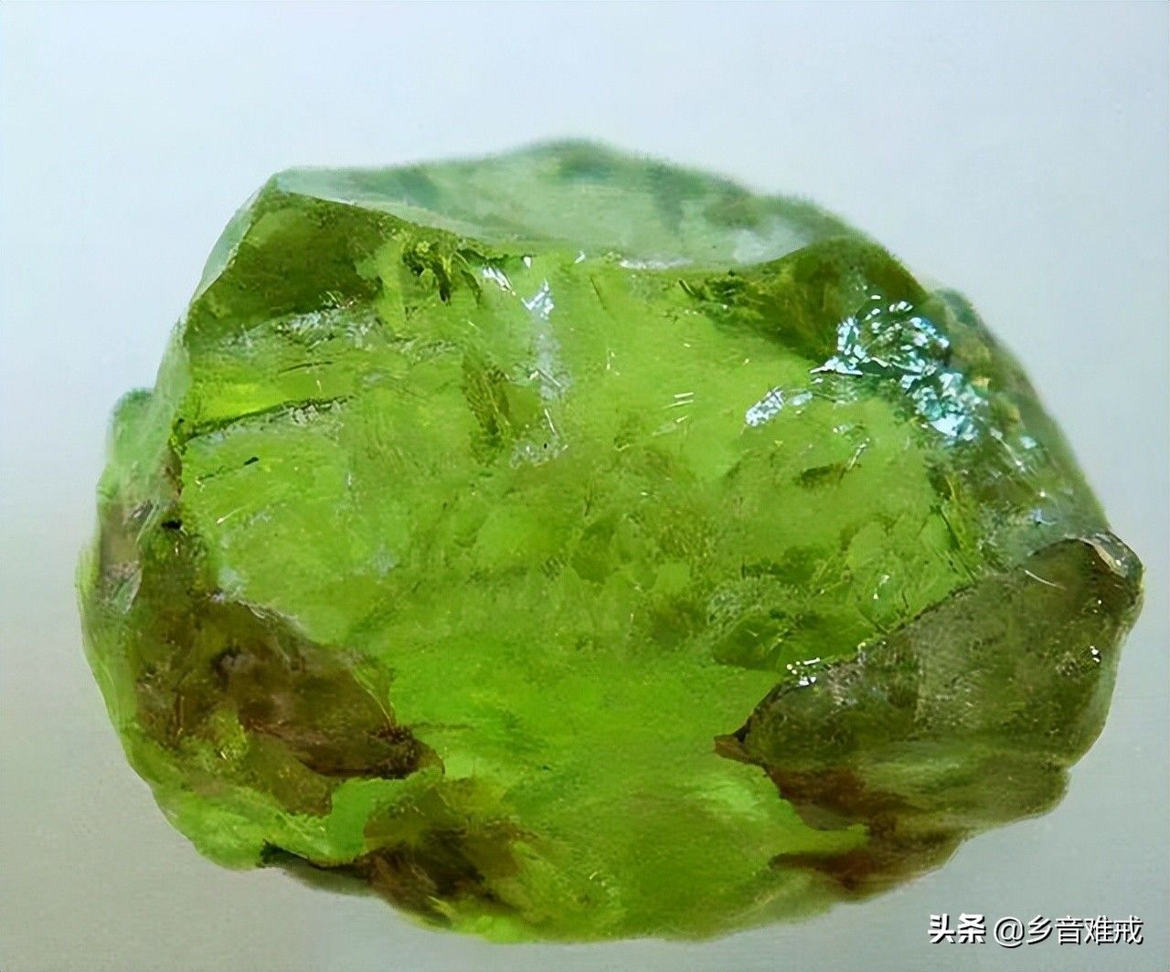 水草玛瑙原石是什么样子的水草玛瑙原石图片
