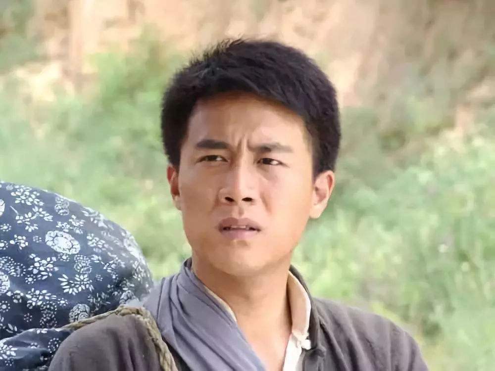 80年代女星赵娜：两段失败婚姻，曾是杜淳后妈，今与儿子相依为命