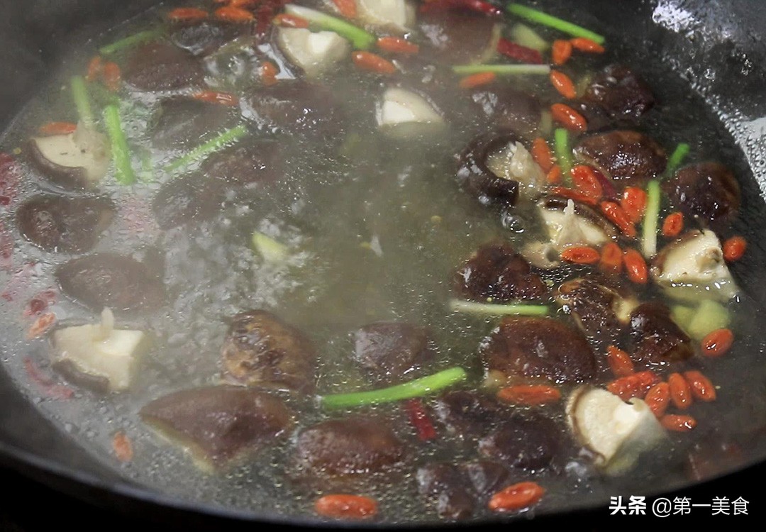 什么食物壮阳(建议男人：生活别太节俭，6种食物该吃就吃，精力充沛身体棒)