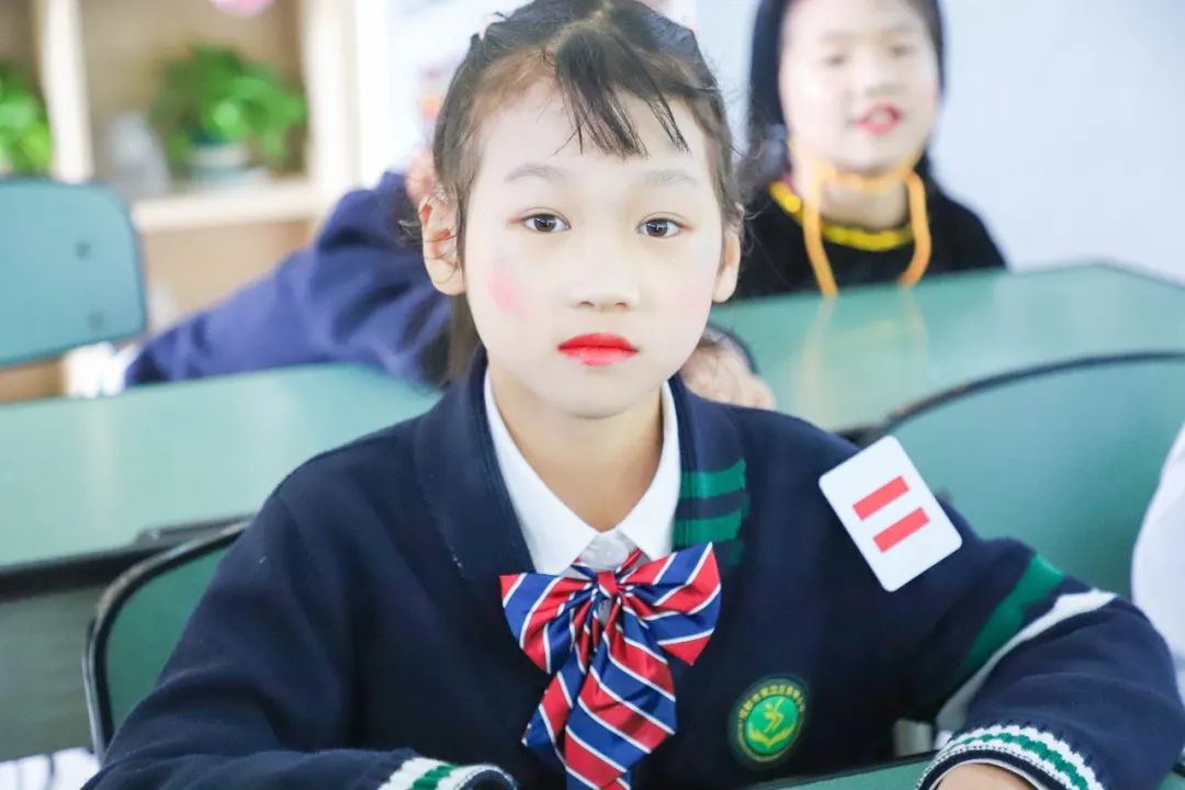 花田花绽，阅读悦心｜双流区黄甲小学举行读书节之阅读表演赛